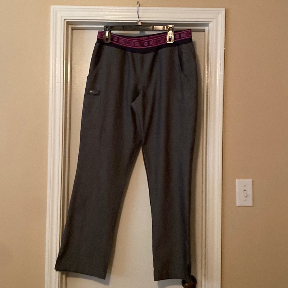 Med couture women gray scrub pants; good condition